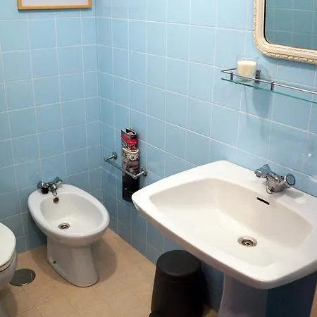 Apartment Arts House *